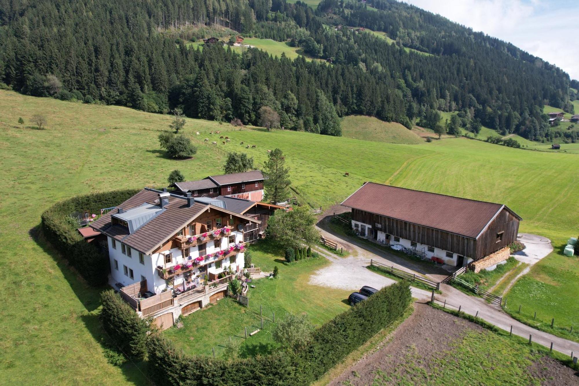 Ferienwohnungen Behamhof Neukirchen am Großvenediger Exterior foto